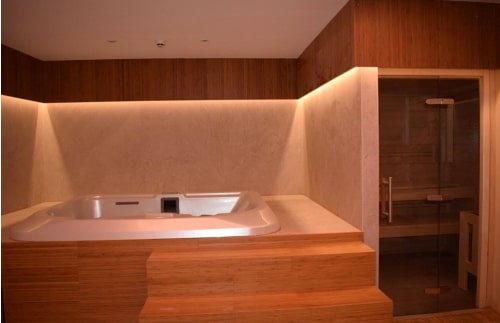 Jacuzzi privado para experiencias en pareja en Calpe